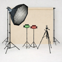 Профессиональный студийный комплект BobbyStudio PRO с фоном 2×3 м: Bediro T200 200W, 2× RGB U600+, октобокс 95 см, стойки и система крепления фона Профессиональный студийный комплект BobbyStudio PRO с фоном 2×3 м: Bediro T200 200W, 2× RGB U600+, октобокс 95 см, стойки и система крепления фона