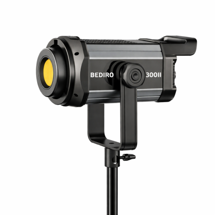 Студийный световой комплект Bediro TJ300II 300W с октобоксом 95 см и усиленной стойкой 2.8