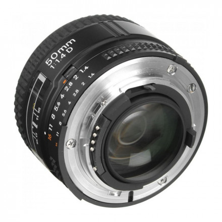 Объектив Nikon 50mm f/1.4D AF Nikkor