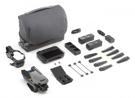 Квадрокоптер DJI Mavic 3 Fly More Combo + DJI RC Pro
