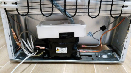 Холодильник Beko RCSK379M20W