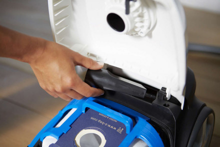 Пылесос Philips FC 8389/01