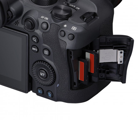 Беззеркальный Фотоаппарат Canon R6 Mark II RF 24-105 F4 KIT