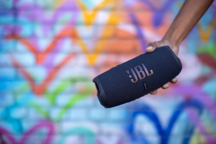 Портативная колонка JBL Charge 5